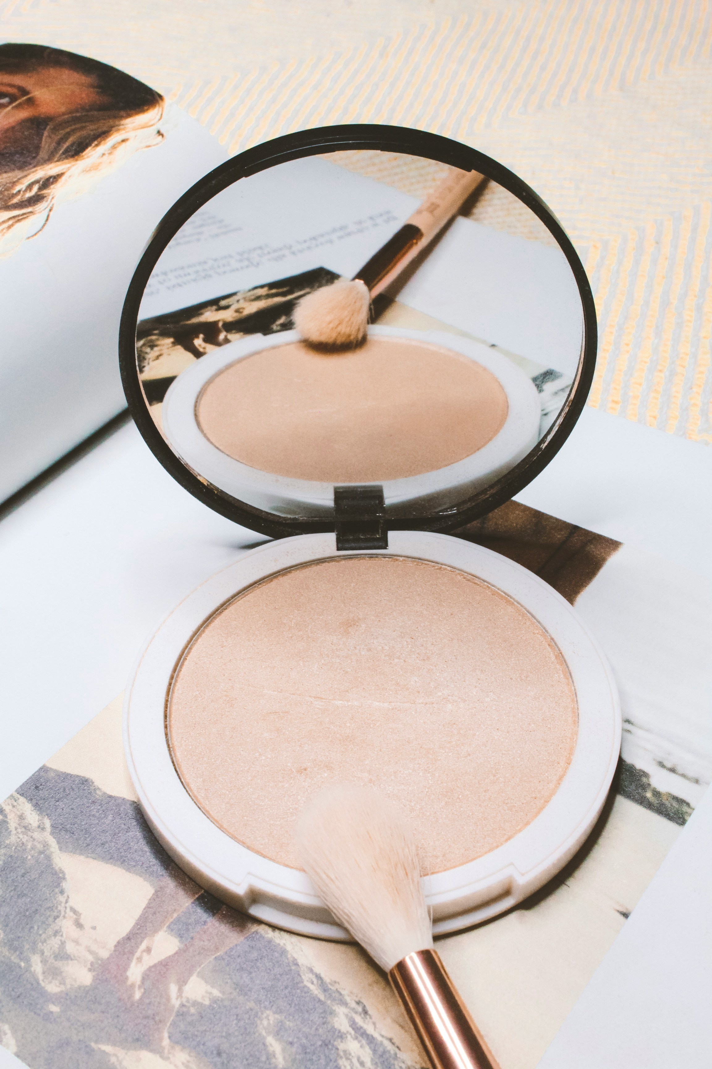 Compact Powder - Oil control smooth skin look
